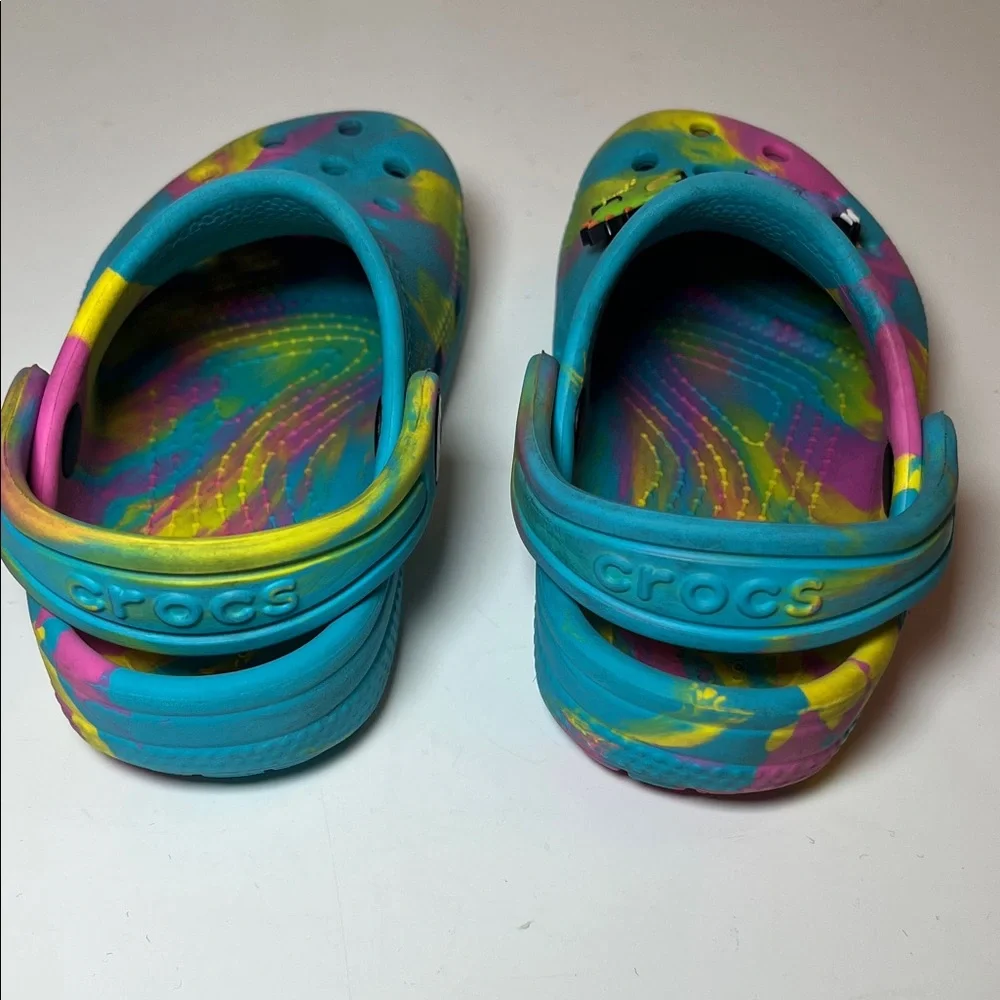 CROCS size unisex